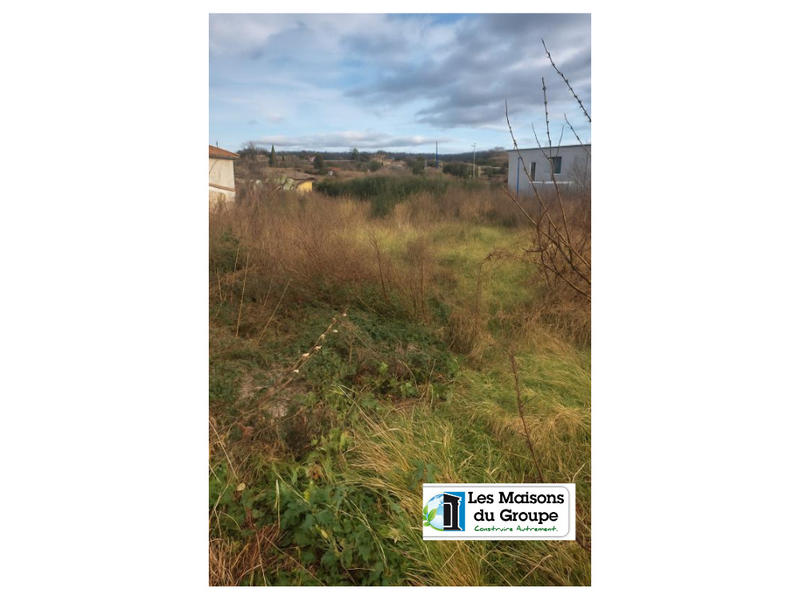 Terrain constructible - 695 m²