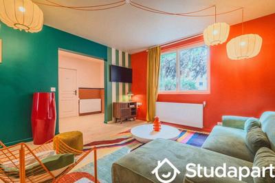 Chambre - 14 m² - 1 pièce