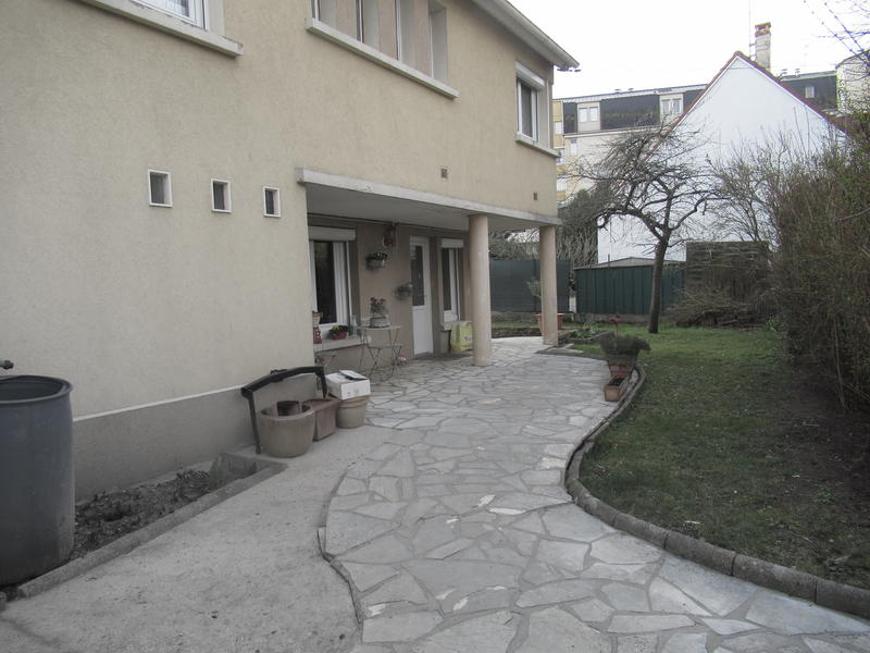 Maison - 140 m² - 7 pièces