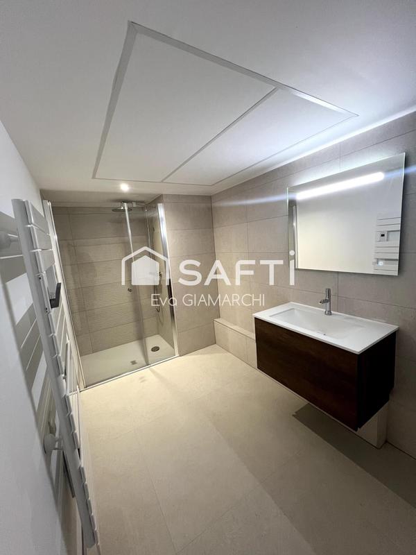 Appartement - 99 m² - 4 pièces