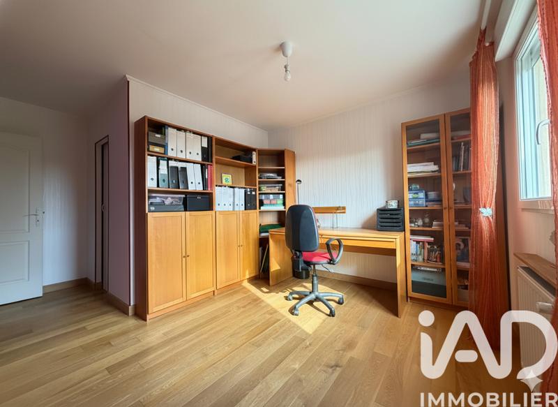 Maison - 257 m² - 9 pièces