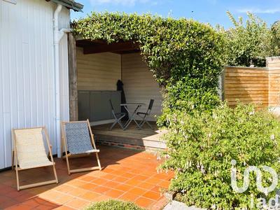 Maison - 220 m² - 8 pièces