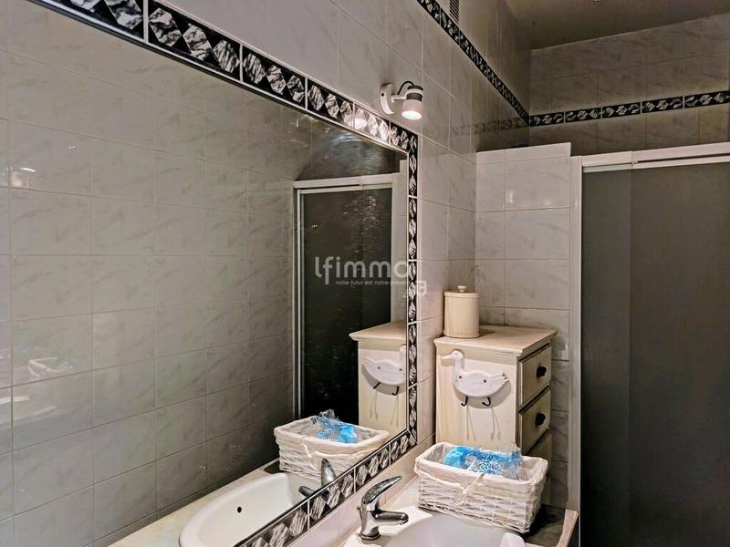 Maison - 198 m² - 10 pièces