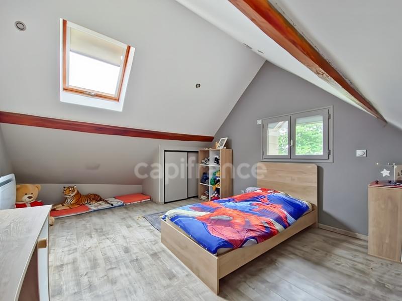 Maison - 143 m² - 7 pièces