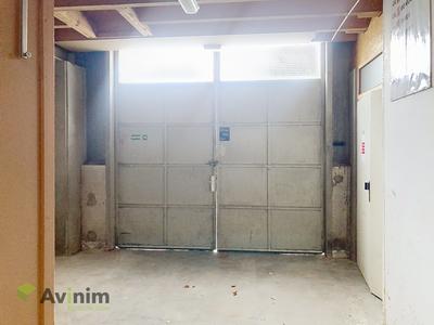 Local commercial - 1 068 m²