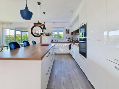 Maison - 118 m² - 4 pièces