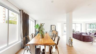 Maison - 152 m² - 8 pièces