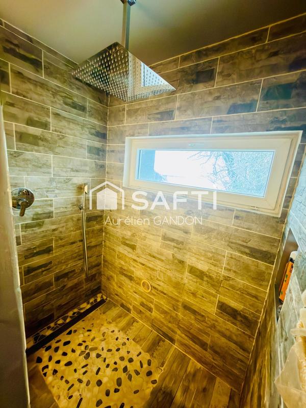 Maison - 129 m² - 7 pièces