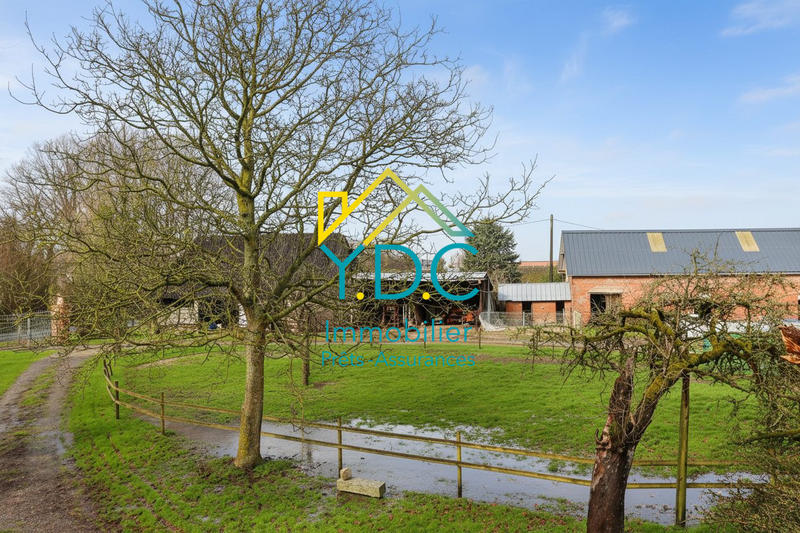 Maison - 204 m² - 12 pièces