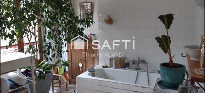 Maison - 227 m² - 6 pièces