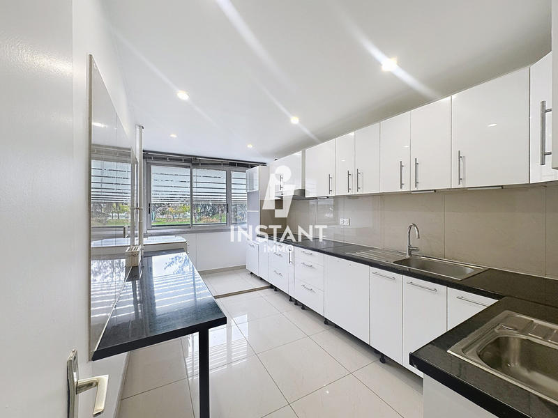 Appartement - 82 m² - 4 pièces