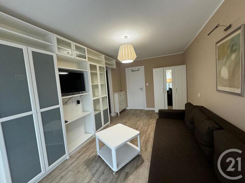 Studio - 24 m² - 1 pièce