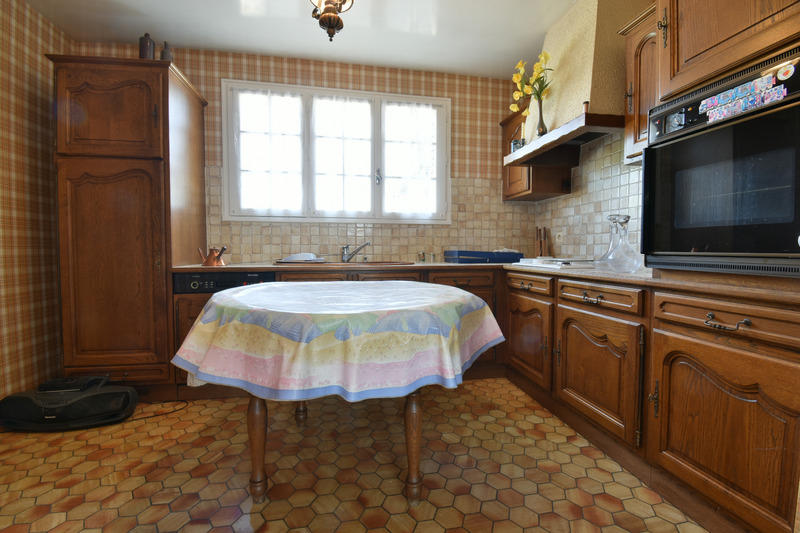 Maison - 350 m² - 12 pièces