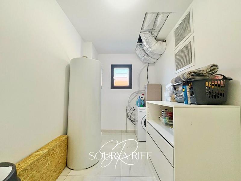 Maison - 137 m² - 5 pièces