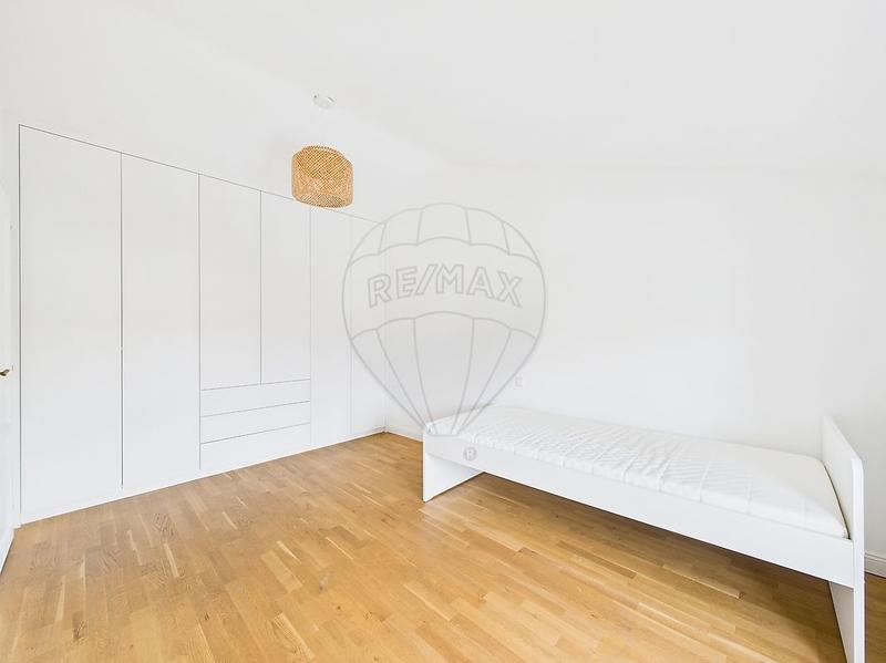 Maison - 143 m² - 6 pièces