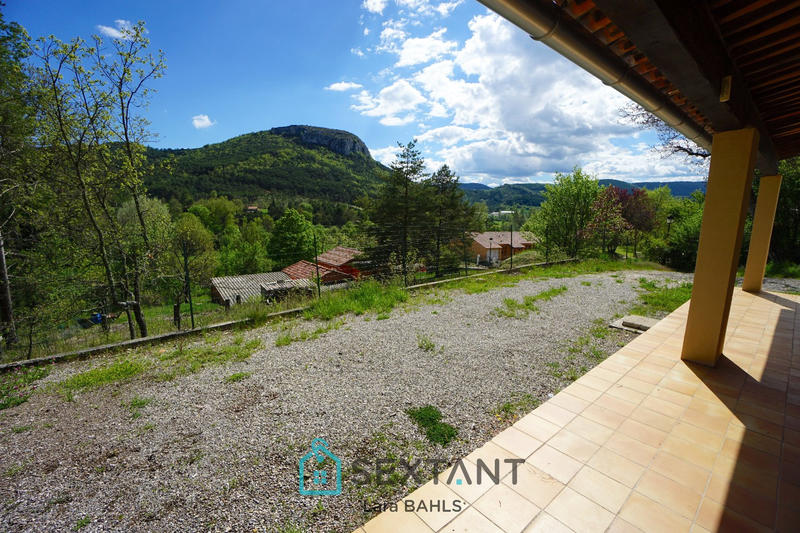 Maison - 107 m² - 5 pièces