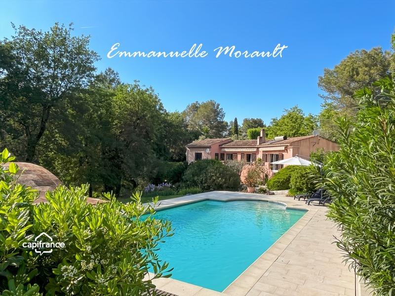 Villa - 210 m² - 7 pièces