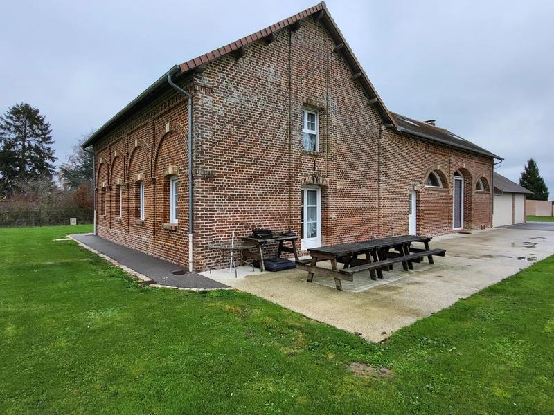 Maison - 282 m² - 11 pièces