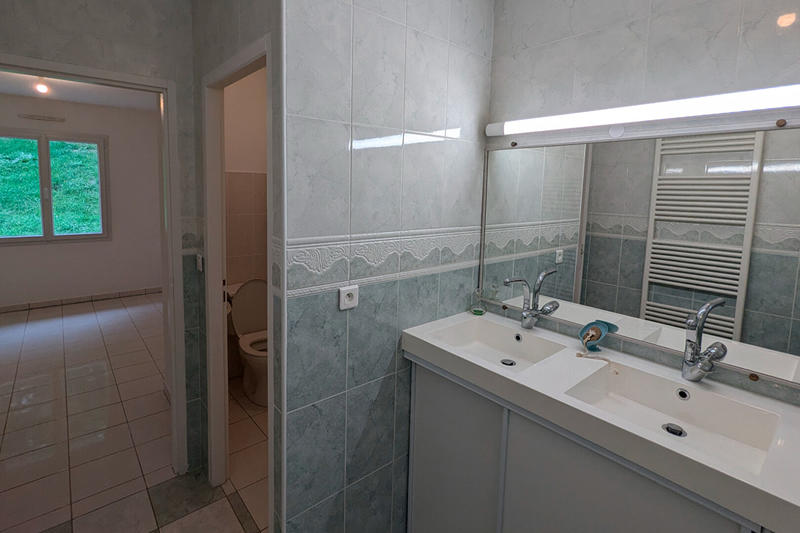 Maison - 150 m² - 8 pièces