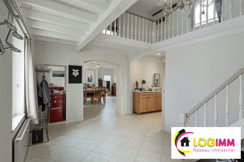 Maison ancienne - 258 m² - 8 pièces