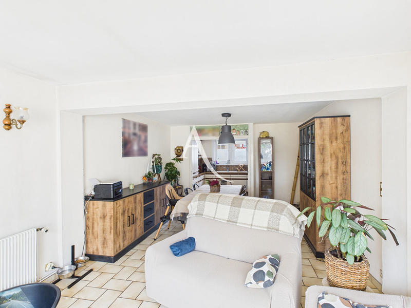 Maison - 104 m² - 5 pièces