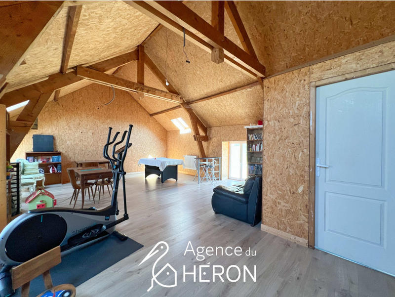 Maison - 196 m² - 7 pièces