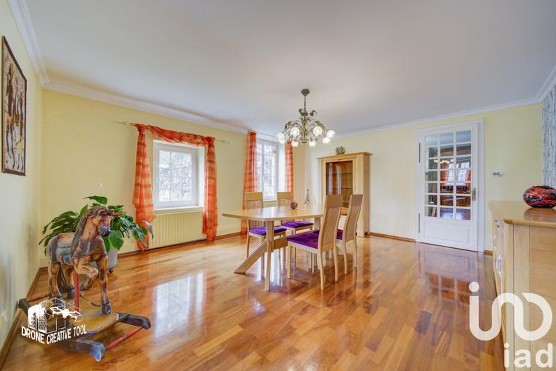 Maison - 290 m² - 10 pièces