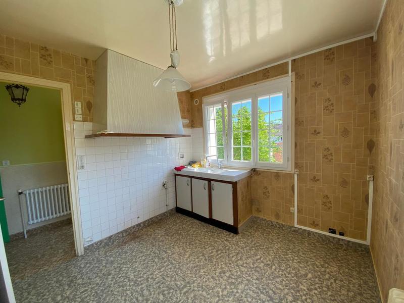 Maison - 182 m² - 10 pièces