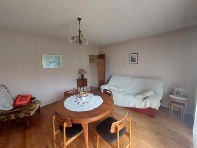 Maison - 107 m² - 7 pièces