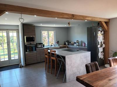 Maison - 142 m² - 6 pièces