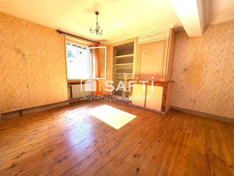 Maison - 130 m² - 7 pièces