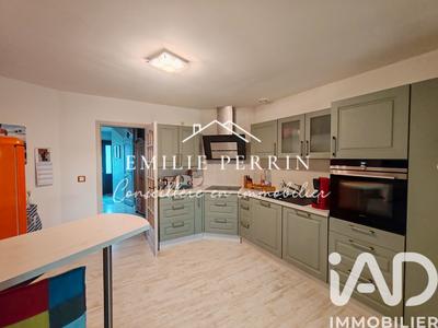 Maison - 158 m² - 7 pièces