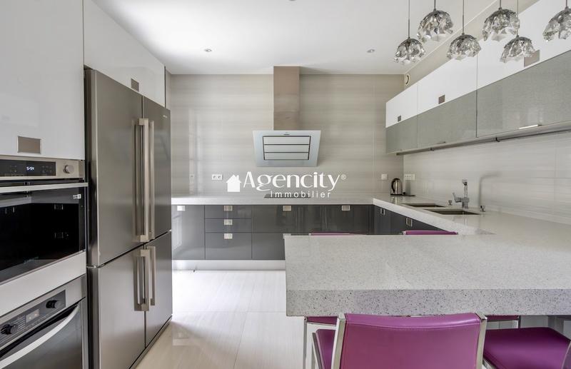 Maison - 190 m² - 7 pièces