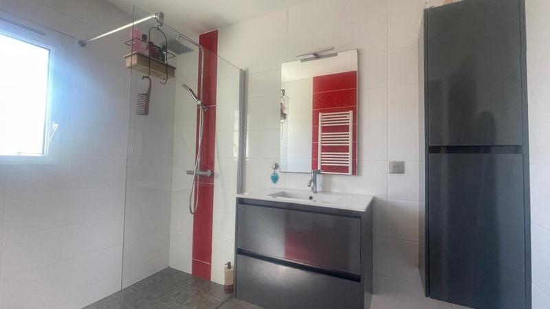 Maison - 105 m² - 4 pièces