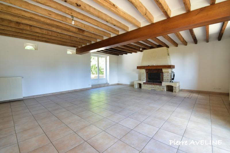 Maison - 242 m² - 7 pièces