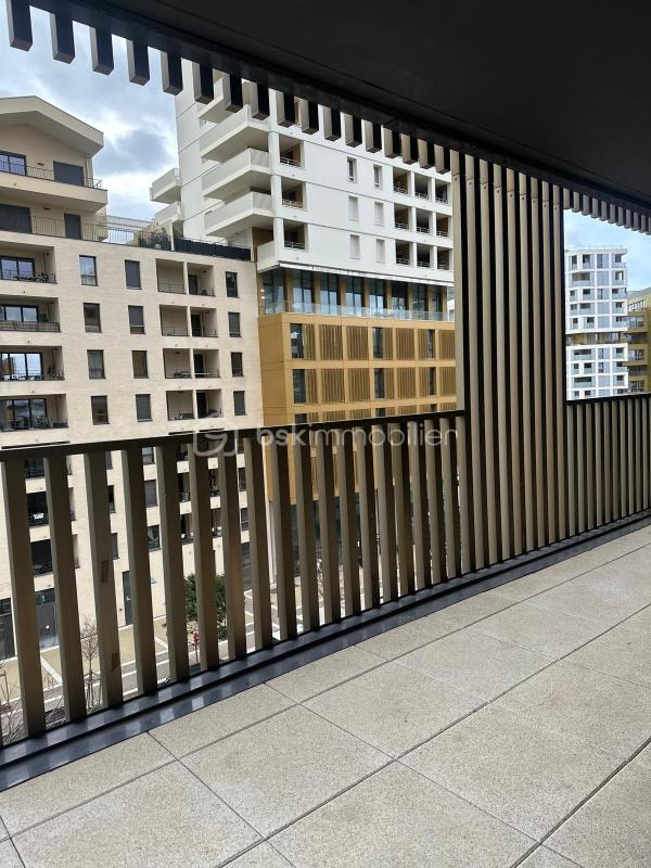 Appartement - 92 m² - 5 pièces