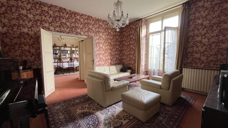 Maison en pierre - 335 m² - 12 pièces