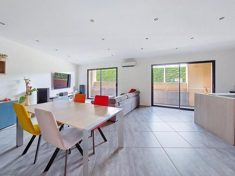 Maison - 171 m² - 5 pièces