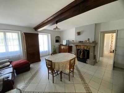 Corps de ferme - 187 m² - 8 pièces