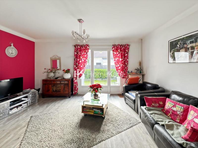 Maison - 140 m² - 5 pièces