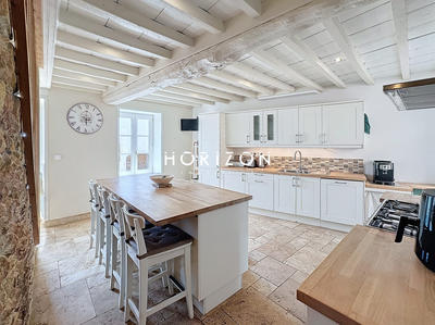 Maison ancienne - 157 m² - 7 pièces