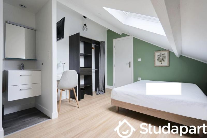 Chambre - 9 m² - 1 pièce