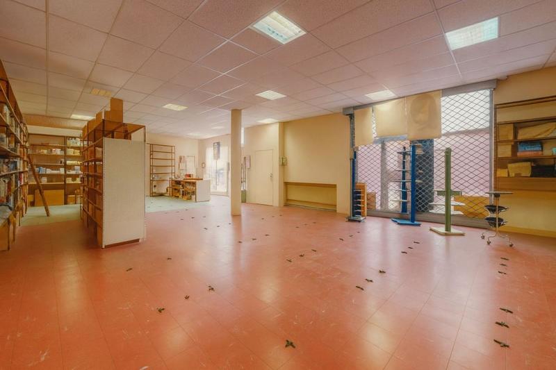 Local commercial - 210 m²