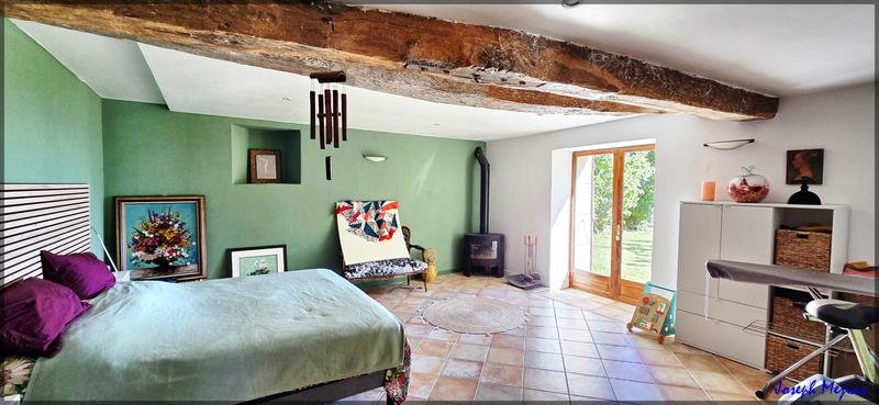 Maison - 332 m² - 11 pièces