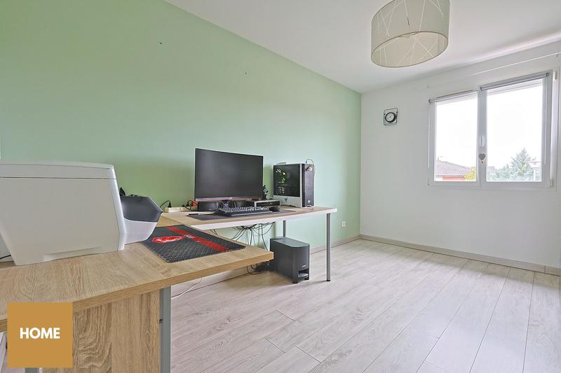 Maison - 212 m² - 7 pièces