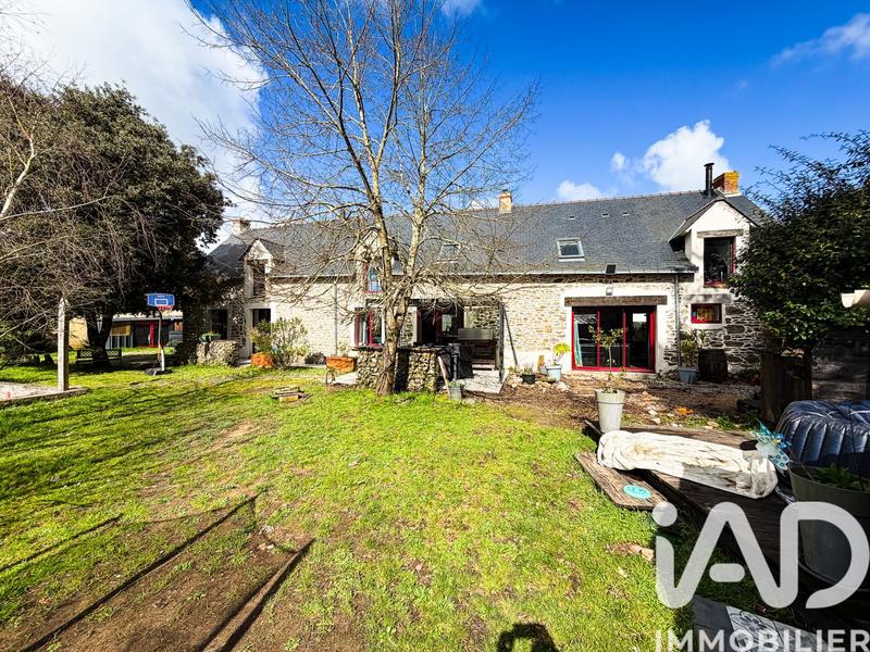 Maison - 177 m² - 7 pièces