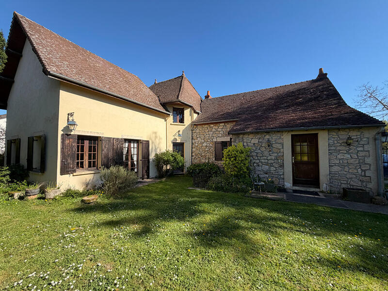 Maison - 209 m² - 6 pièces