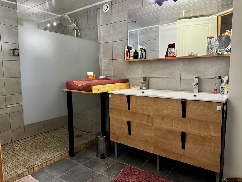 Maison - 180 m² - 6 pièces