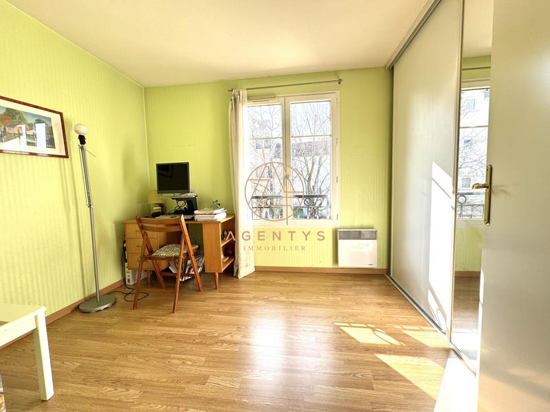 Appartement - 81 m² - 4 pièces