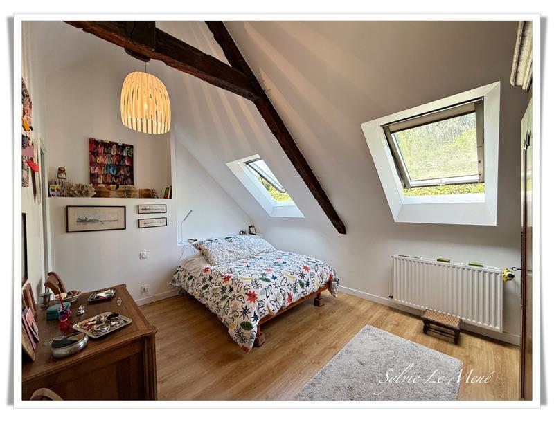 Maison - 224 m² - 8 pièces